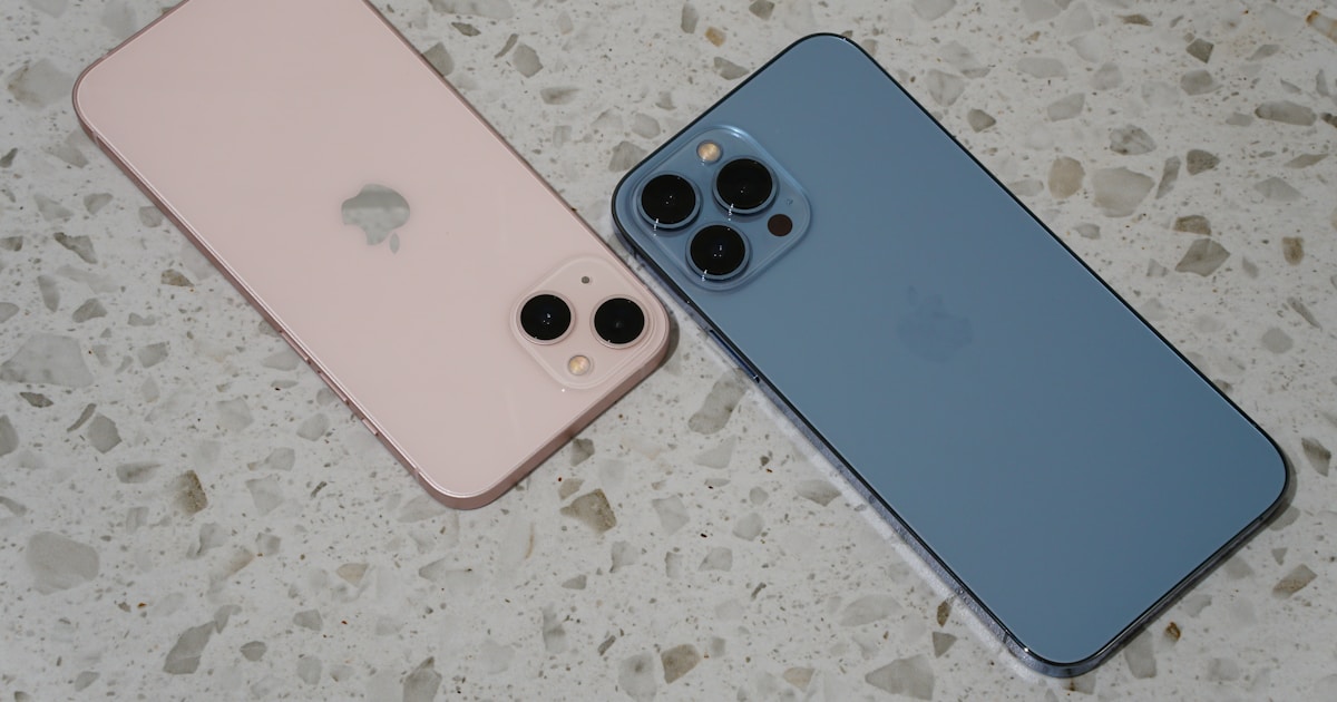 iPhone 14 usado em uso, com 12 meses de garantia da Policell