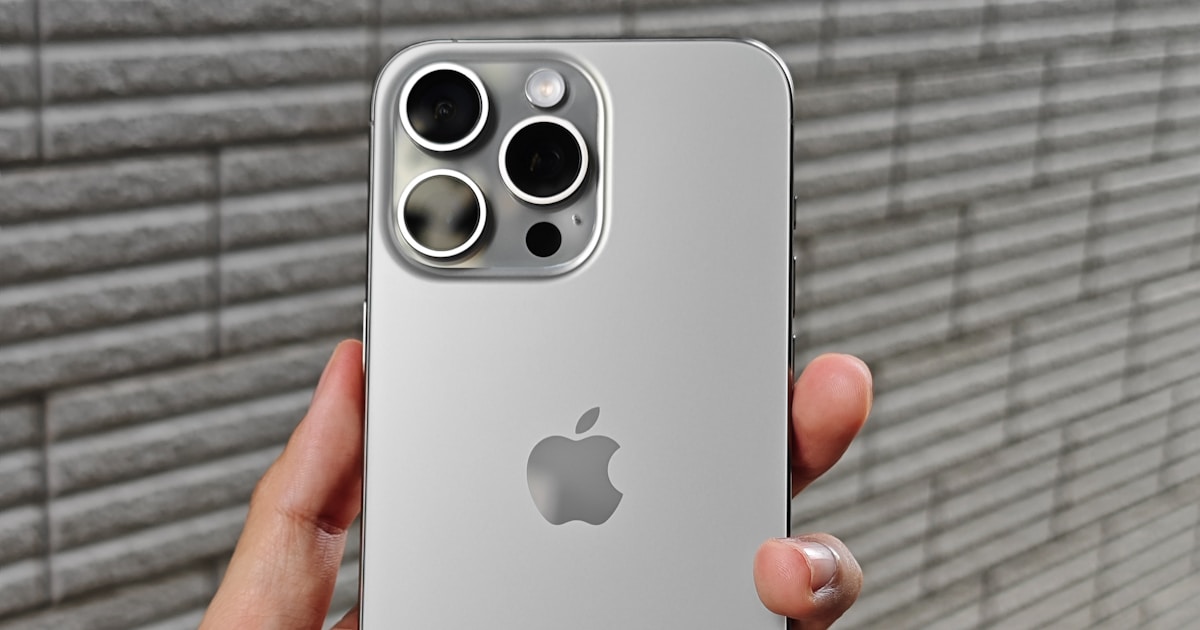 iPhone 16 Pro usado seminovo em uso, com 12 meses de garantia da Policell